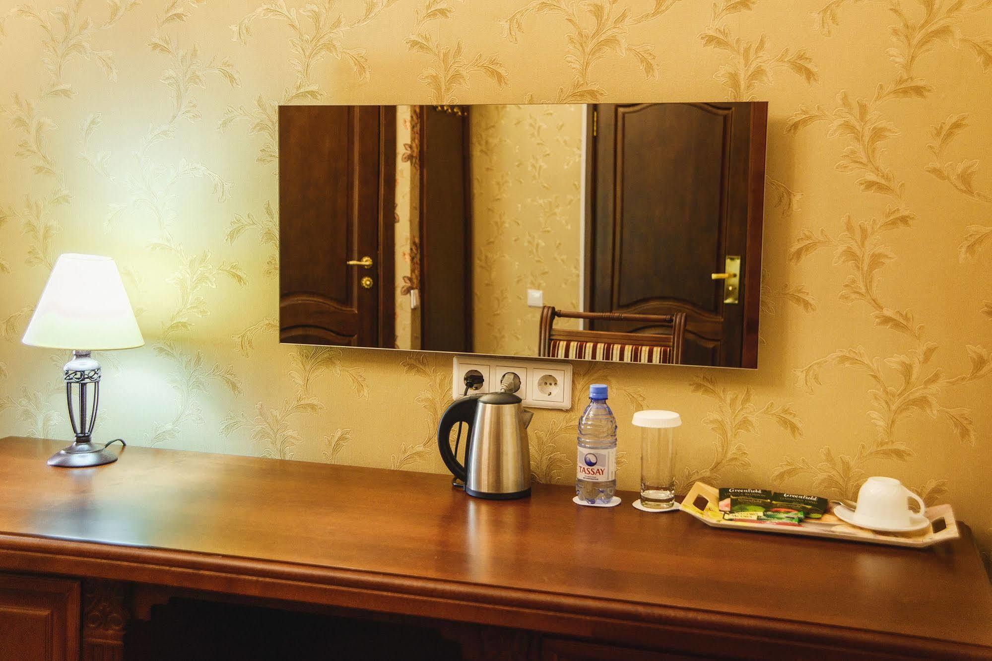 Promenade Park Hotel Шимкент Екстериор снимка